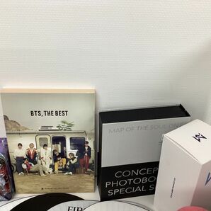 【同梱不可/現状】K-POP グッズ まとめ売り BTS 他 / ぬいぐるみ うちわ 写真集 他の画像3