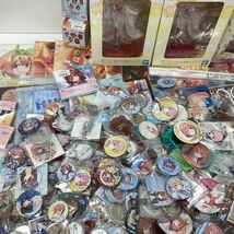 【同梱不可/現状】 五等分の花嫁 グッズ まとめ売り 中野一花 中野三玖 缶バッジ クリアファイルフィギュア アクキー アクスタ ラバスト 他_画像4