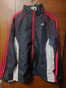 adidas ウィンドブレーカー　スポーツウェア