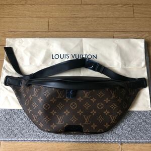 LOUIS VUITTON バムバッグ ボディバッグ　ブラック レザー 