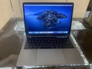 極美品 Apple MacBook Pro Retina A1706 2016 モデル Core i7 3.3GHz/13.3インチ/Win10 Pro/16GB/PCI SSD 512GB/Touch Bar