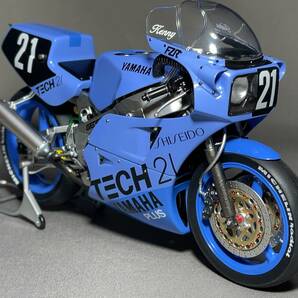 ★FUJIMI 1/12 フジミ YAMAHA ヤマハ FZR750 TECH21 ♯21 Taira ＆ Kenny 1985 8耐 (完成品)の画像4