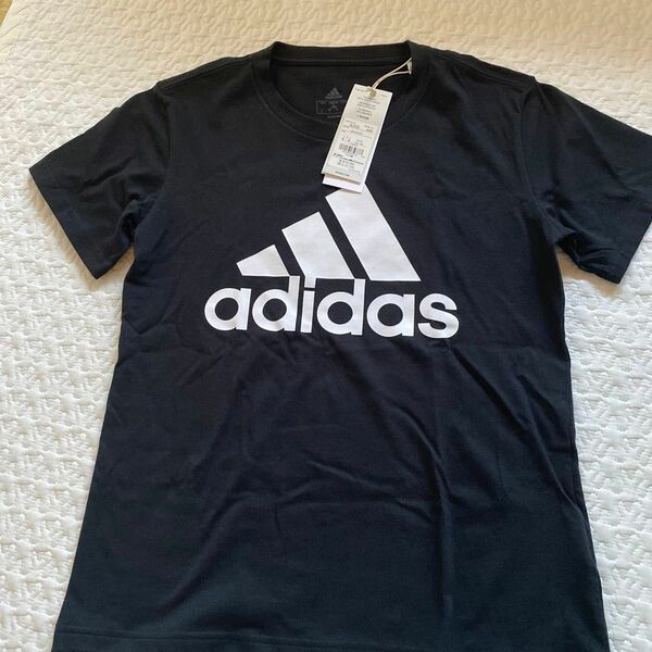 adidas 半袖Tシャツ スポーツ