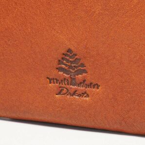 MG0291▽ダコタ Dakota イタリア製牛革使用 レザー ラウンドファスナー パスポートケース ポーチ 0530161 ゴチムグッズシリーズ ブラウンの画像7