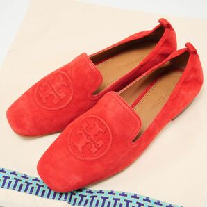 GP8413△TORY BURCH トリーバーチ*スエード ダブルT ローファー スリッポン シューズ*靴*レッド 赤*size8M（24cm相当） 保存袋付属の画像1