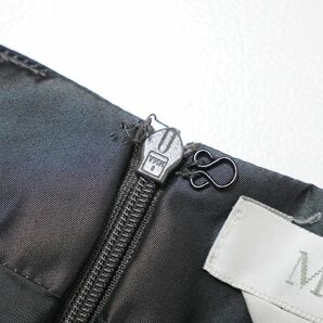 GO8266▲イタリア製 マックスマーラ/Max Mara コサージュ付き ひざ丈タイトスカート 光沢 裏地付き グレー系 サイズ38/US4の画像6