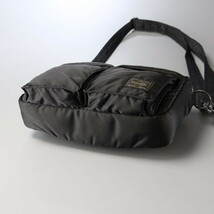 MF0307■ポーター/PORTER*TANKER*タンカー*ショルダーバッグ*ポーチ*ウエストバッグ*3WAY*斜め掛け 鞄*クロスボディ*ブラック系_画像4