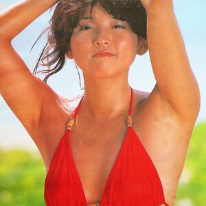 * Kawashima Naomi 1970 годы популярный женщина super / идол первый период. бикини и т.п. все A4 вырезки двусторонний постер обычный яркая звезда новое время фильм и т.п. из *