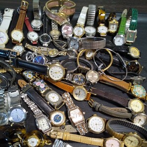 腕時計まとめ SEIKO CITIZEN ALBA TIMEX TECHNOS ELGIN renoma ANNE KLEIN MARC JACOBS などレディース腕時計合計170個 ジャンクの画像10