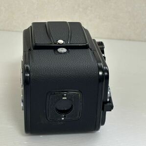 HASSELBLAD ハッセルブラッド 500C/M ブラック レンズ Carl Zeiss Planar 80mm 1:2.8 中判フィルムカメラ 純正ストラップ&フードの画像3
