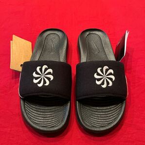  定価4,400円 26㎝ NIKE ナイキ サンダル VICTORI ONE NN SLIDE ビクトリーワン スライド 新品 黒 ベナッシ BENASSI の画像2