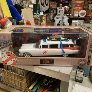 新品☆JADA　TOYS　ゴーストバスターズ　ECTO-1　ダイキャストカー★ミニカー、マシュマロマン