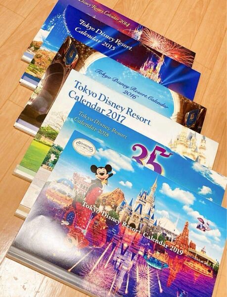 東京ディズニーリゾート　壁掛けカレンダー　非売品　セット　2014-2019