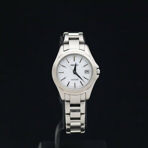 美品 SEIKO セイコー エクセリーヌ SWCW095 1B22-0BW0 チタン レディース 電波ソーラー 白文字盤 取説 定価14万の画像1