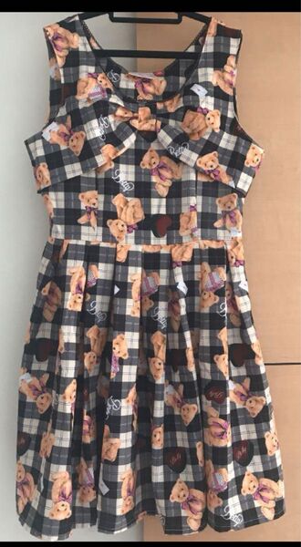 betty ベアー 黒 チェック ワンピース 150 今週中に売れなければ再出品値上げ予定です。