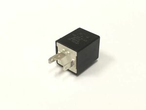 送料込み ICウインカーリレー 3ピン ブラック●汎用/LED対応/10W/23W/21Wバルブ対応/ハイフラ/点滅/ミニウィンカー/小型化