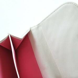 美品♪ポールスミス【Paul Smith】二つ折り財布 レディース ホワイト（内側ピンク色）の画像5