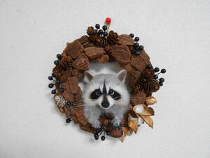 * wool felt hand made racoon . lease oh ...*