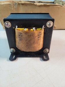 電源トランス 真空管アンプ用 OUTPUT 32v,35v,38v 8x8x5cm 未使用品6個まとめ売り管理番号 2404173