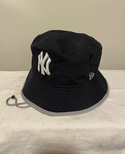 NEW ERA ニューエラ NYヤンキース Lサイズ USED バケットハット 濃紺 帽子 刺繍 登山