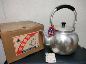  Showa Retro mikado4L kettle ( Kett ru) family hot water . unused box attaching Nitto aluminium manufacture place 