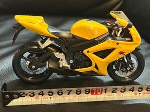 1/12 шкала SUZUKI GSX-R600 желтый цвет желтый Suzuki Suzuki литье под давлением мотоцикл миникар мотоцикл Maisto Maisto конечный продукт 