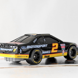 ◆ナスカー NASCAR◆ラスティ・ワレス Rusty Wallace フォード FORD◆1/64 LOOSE RACING CHAMPIONS レーシング チャンピオンの画像2