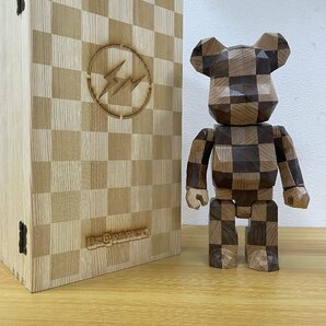 BE@RBRICK x カリモクx 400% by MEDICOM TOY ベアブリック carved wooden 置物 ■ 中古 ■ 美品 ■ 箱付きの画像1