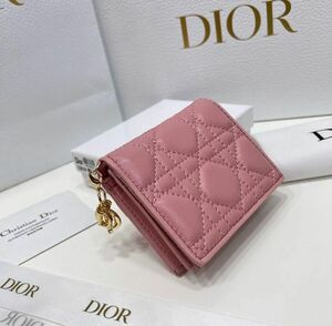 新品★ Christian Dior ロータスウォレット