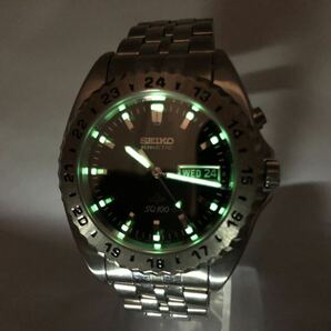 【2次電池交換!! 動作美品!!】セイコー・SQ100・キネティック・デイデイト・コマ付[SEIKO SQ100 KINETIC]自動巻発電式クォーツ【中古品】の画像2