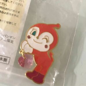 新品未開封ドキンちゃん バッチ