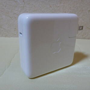 T-04214 / Apple / USB-C Power Adapter / A1947 / 61W / 5個セット / 動作未確認 / ゆうパック発送 / 60サイズ / ジャンク扱いの画像3