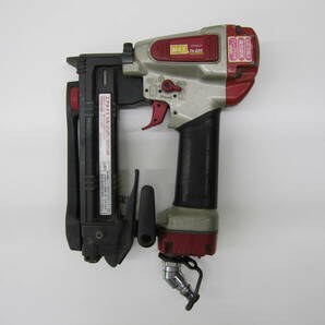 110 工具祭 マックス エアネイラ TA-225 725M 使用品 自宅保管品 MAX AIR NAILER エアタッカ 工具 DIY 現状品 画像でご確認ください。の画像1