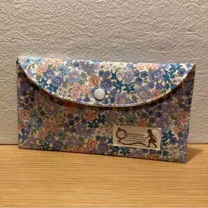 マルチケース　通帳ケース　ハンドメイド　北欧テイスト　flower 花柄　