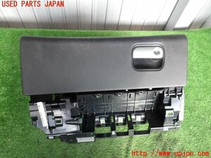 2UPJ-94407516]ポルシェ・パナメーラ(970M46)グローブボックス1 中古