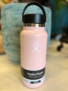 ハワイロコに大人気！断熱ステンレスお洒落ボトル ハイドロフラスクHydroFlask 32oz(946ml)2024NEWカラー TRILLIUM