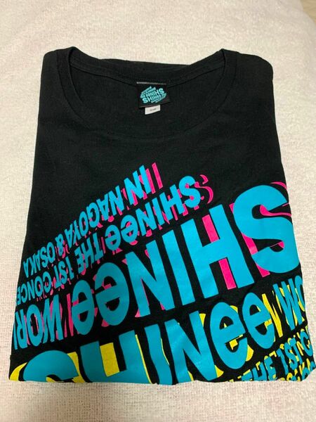SHINee WORLD 1ST concert in JAPAN Tシャツ