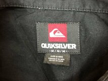 QUIKSILVER クイックシルバー メンズ 胸ポケット 後ろ刺繍 半袖シャツ M 黒 ポリエステル綿_画像2