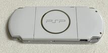 SONY PlayStation ポータブル　PSP-3000 本体のみ　 オマケ　バッテリーパック付き　パールホワイト_画像3