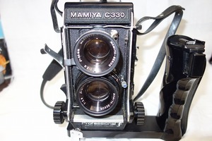 Mamiya　C330　二眼レフカメラ　フラッシュ他　取説あり　美品