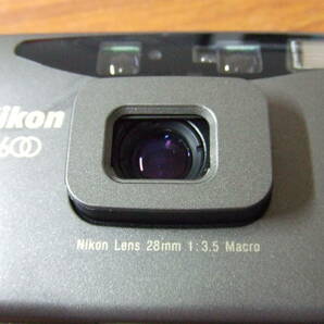 i259 Nikon AF600 28mm 1:3.5 Macro コンパクトフィルムカメラ ニコン 中古 本体 現状品の画像2