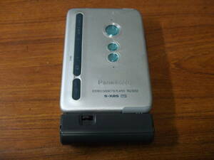i304 Panasonic/パナソニック ポータブルカセットプレーヤー RQ-SX53 本体　中古 未確認 ジャンク