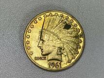 レプリカ インディアンヘッド 10ドル金貨 1961年 メダル NIHON SHINHOUSEKI _画像1