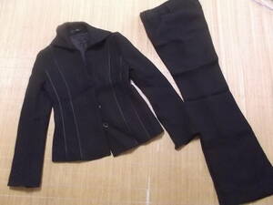 まとめて即決！美品　細いサイズ　日本製　メルローズ　黒　LA-BREA　スリム　パンツスーツ上下セットアップ２