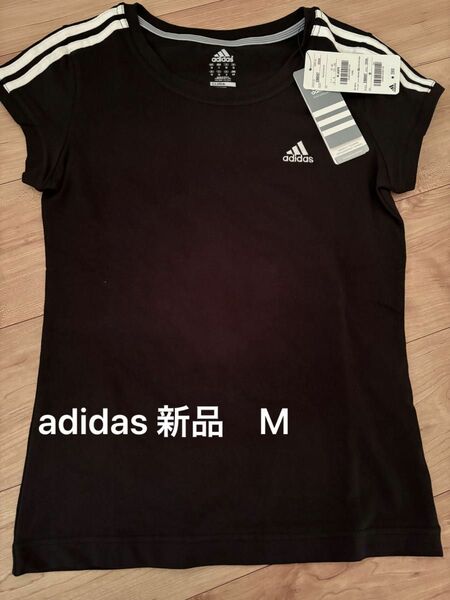 adidas レディース　Tシャツ　M 未使用