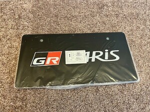 新品 非売品 新型 GRYARIS GRヤリス GXPA16 トヨタ ディーラー展示用 車名ナンバープレート マスコットプレート