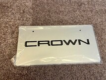 新品 非売品 CROWN クラウン トヨタ ディーラー展示用 車名ナンバープレート マスコットプレート_画像2