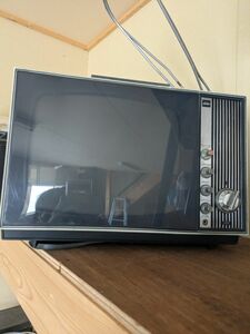 昔のブラウン管テレビ