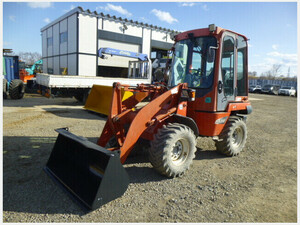 Tiresショベル(Wheel Loaderー) クボタ R420D 2004 2,021h