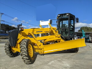 グレーダー Komatsu GD405A-3 2006 1,953h CAB A/C de-registration書類included